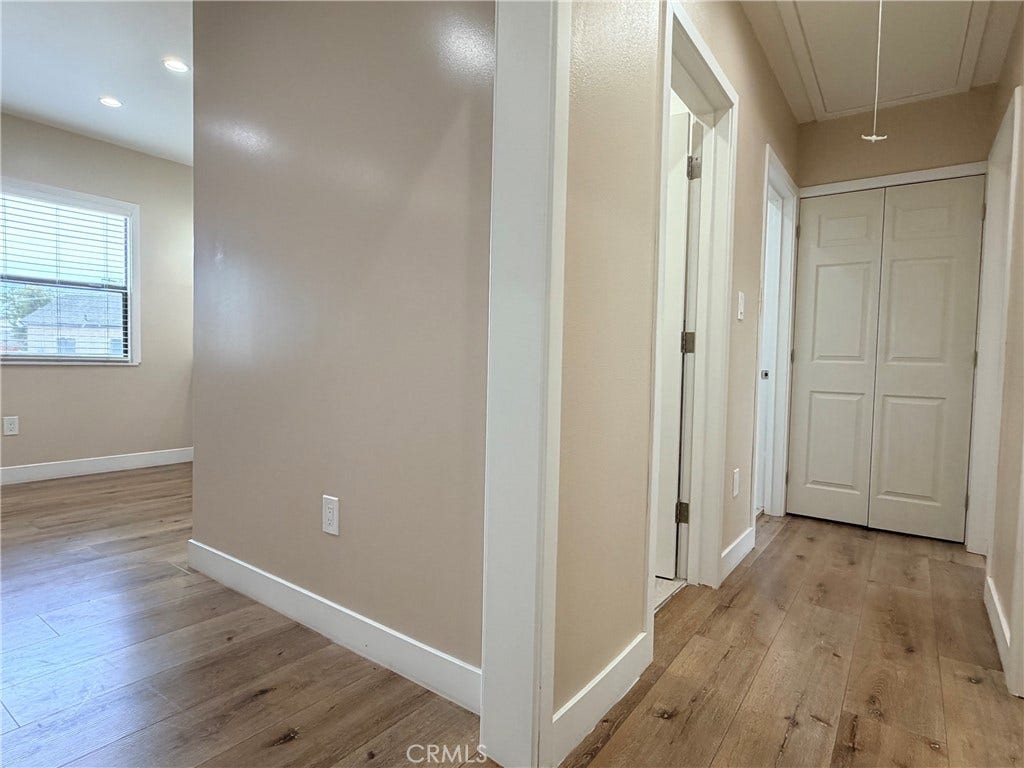 10971 Roscoe, Sun Valley, CA 91352