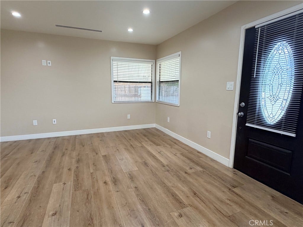 10971 Roscoe, Sun Valley, CA 91352