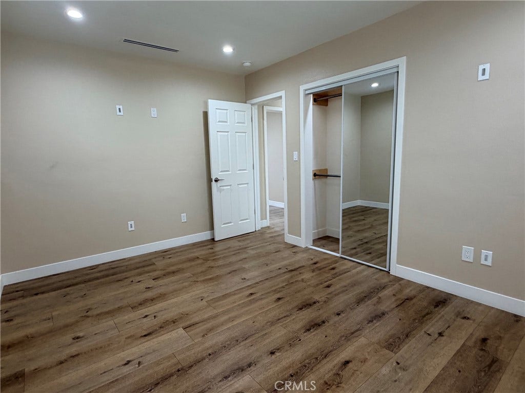 10971 Roscoe, Sun Valley, CA 91352