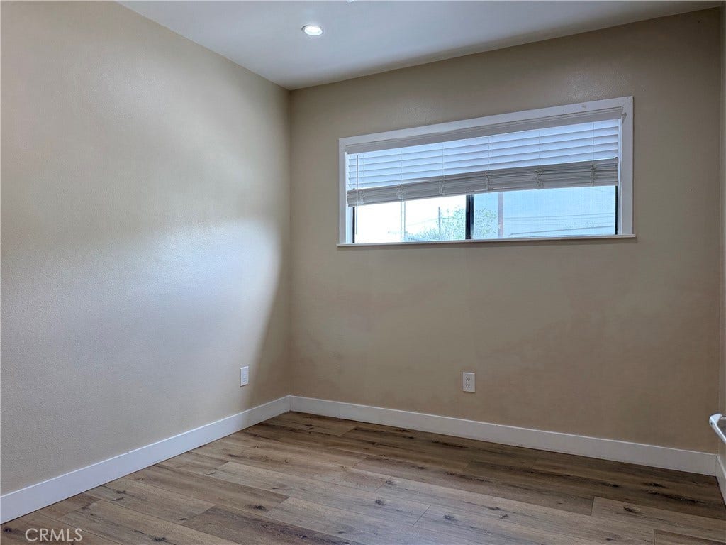 10971 Roscoe, Sun Valley, CA 91352