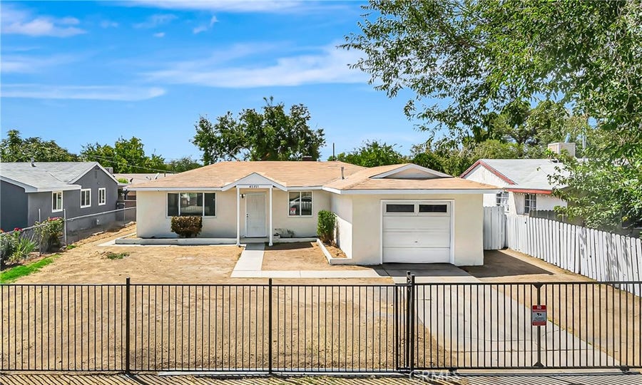 Property photo for 45351 Kingtree, Lancaster, CA