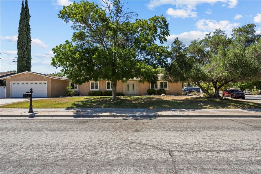 Property photo for 42827 Kilham Avenue, Lancaster, CA