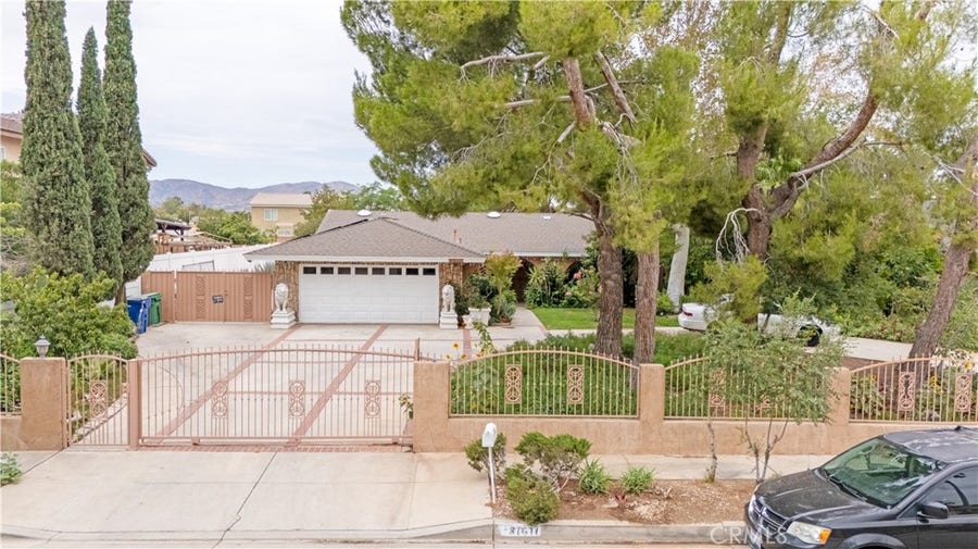 Property photo for 37617 27th E, Palmdale, CA
