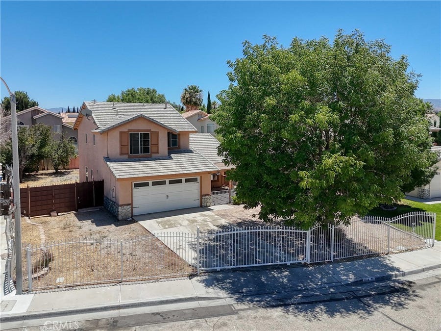 Property photo for 2614 W Newgrove Street, Lancaster, CA