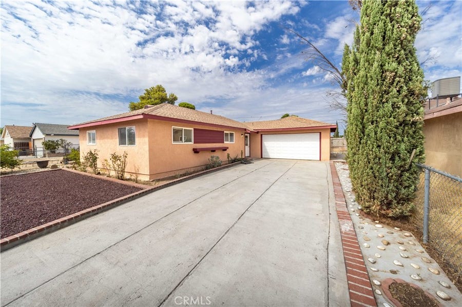 Property photo for 38539 Dunmore, Palmdale, CA
