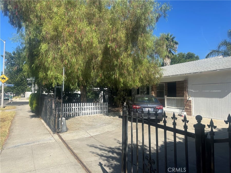 Property photo for 20957 Community, Los Angeles, CA
