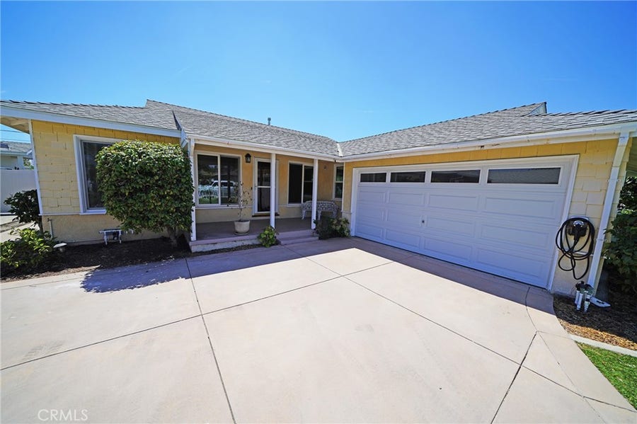 Property photo for 11252 Delano, Los Angeles, CA