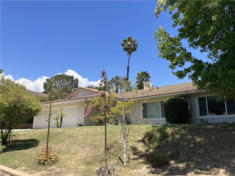 Property photo for 282 Summit Road, La Verne, CA