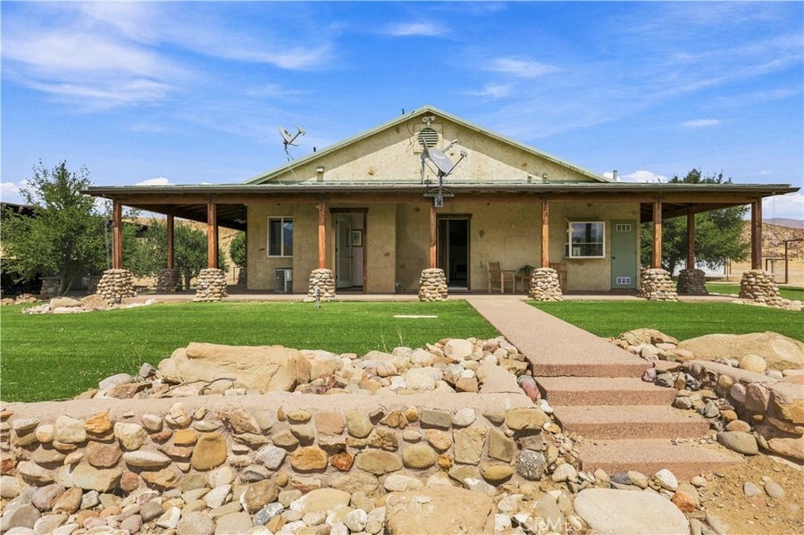 Property photo for 13750 Cuyama Highway, Santa Margarita, CA