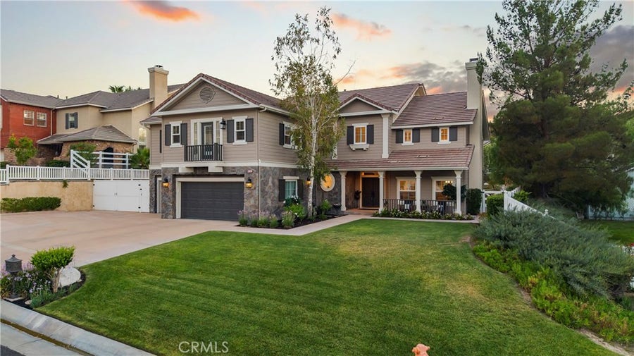 Property photo for 15260 Saddleback Road, Canyon Country, CA
