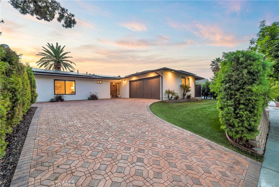 Property photo for 5420 Parkmor, Calabasas, CA