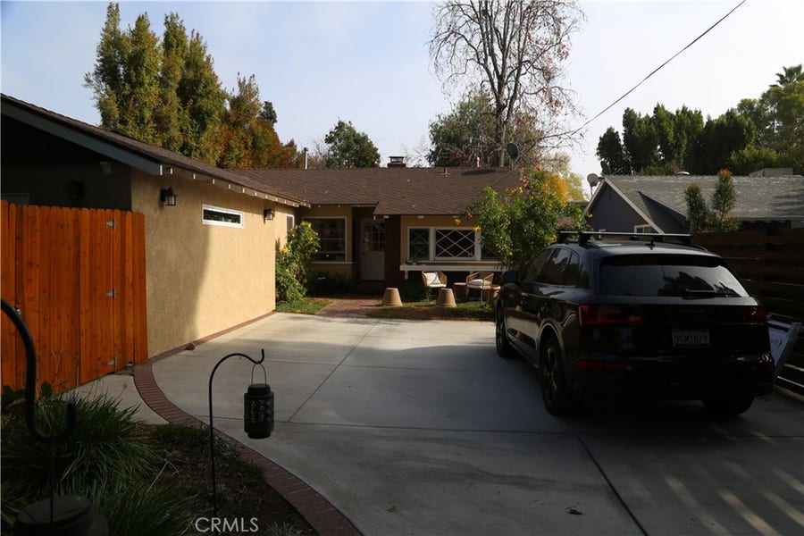 Property photo for 5724 Rhodes Avenue, Valley Village, CA