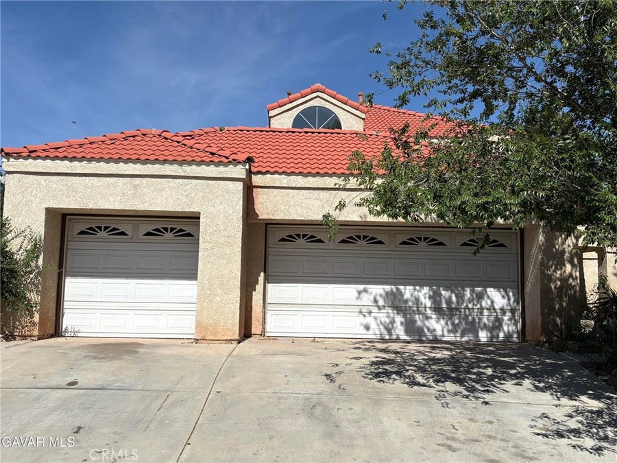 Property photo for 37557 42nd Street E, Palmdale, CA