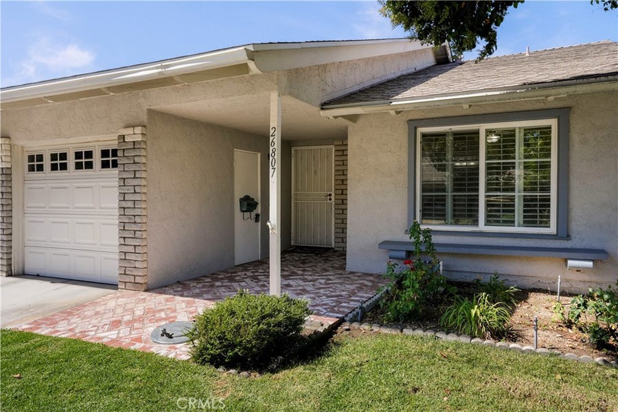 Property photo for 26807 Circle Of The Oaks, Newhall, CA