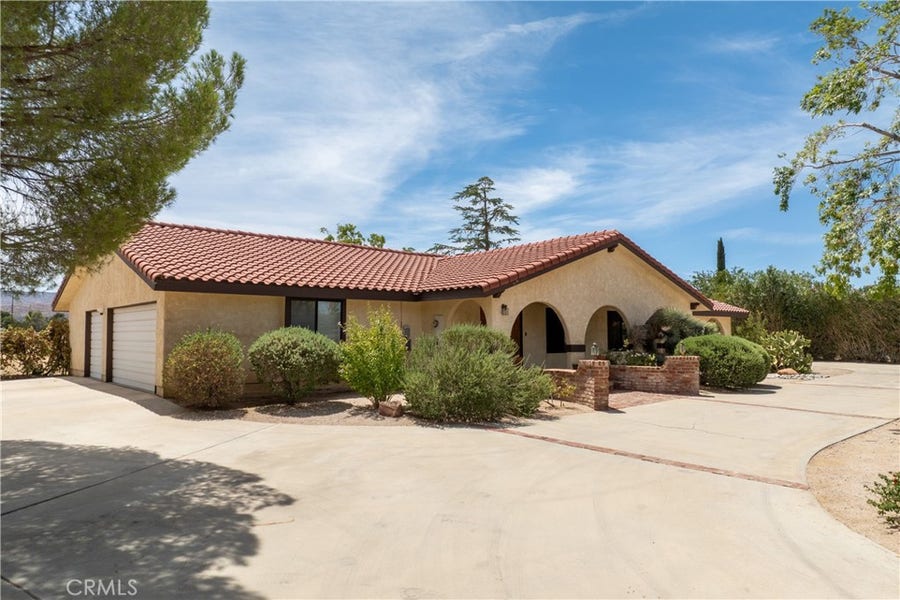 Property photo for 4548 W Avenue K12, Quartz Hill, CA