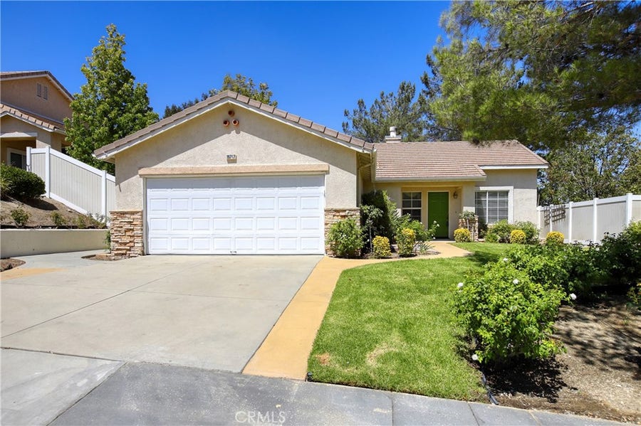Property photo for 19707 Skyview Court, Canyon Country, CA
