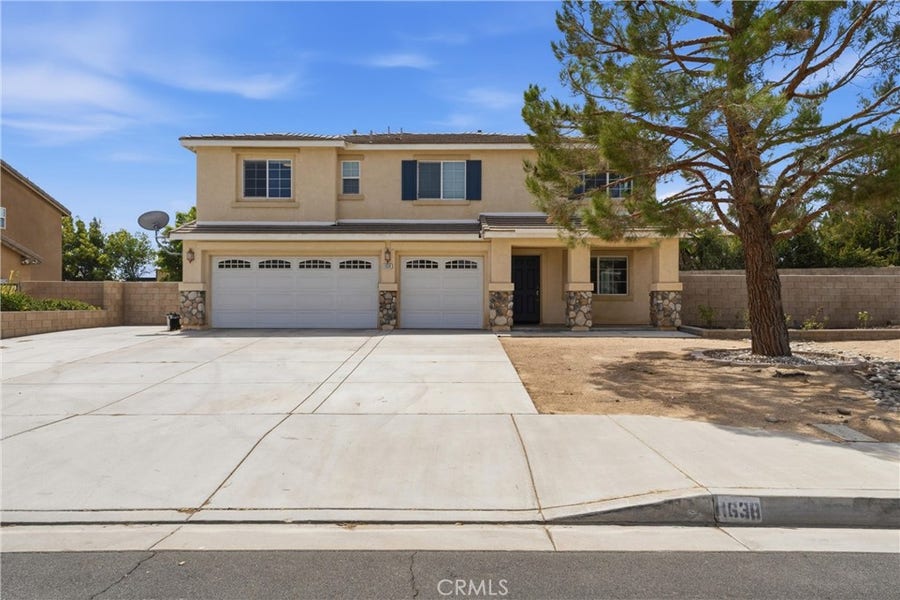 Property photo for 1638 E Miki Way, Lancaster, CA