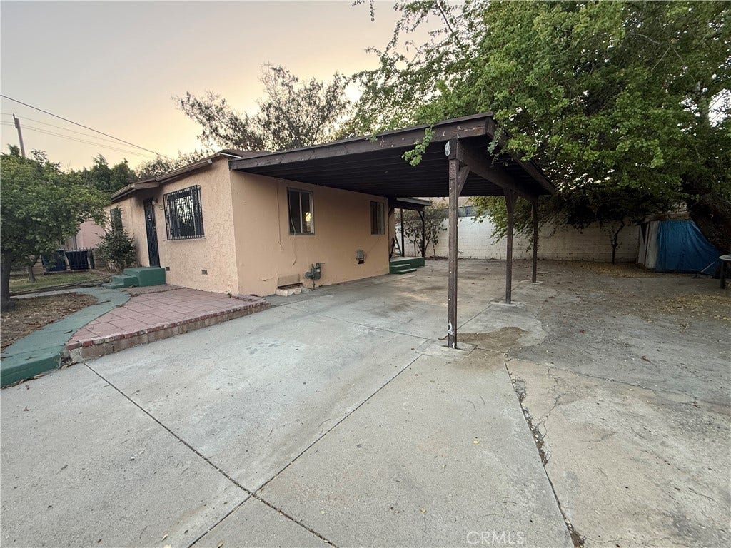 10004 San Fernando Road, Pacoima, CA 91331