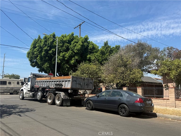 Featured Property image for 10004 San Fernando Road