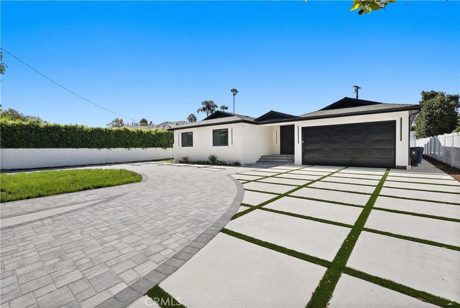 Property photo for 16158 Magnolia, Encino, CA