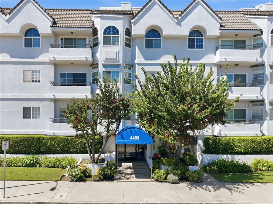 Property photo for 4455 Hazeltine Avenue, #208, Sherman Oaks, CA