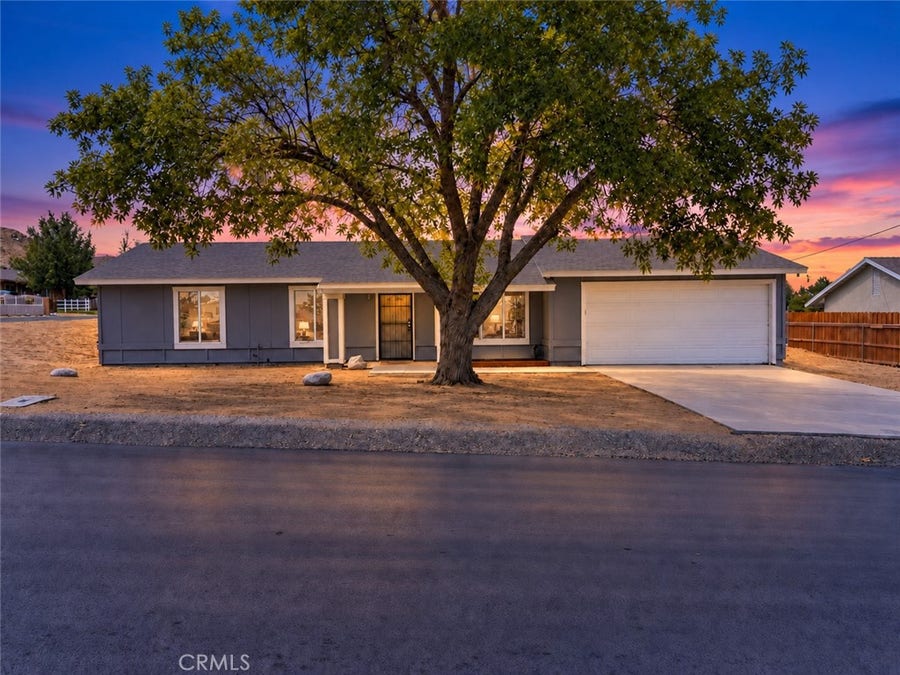 Property photo for 40205 162nd Street E, Palmdale, CA