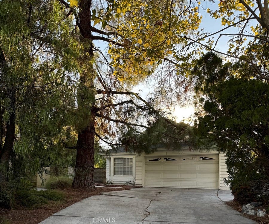 Property photo for 16742 Tiara Court, Canyon Country, CA