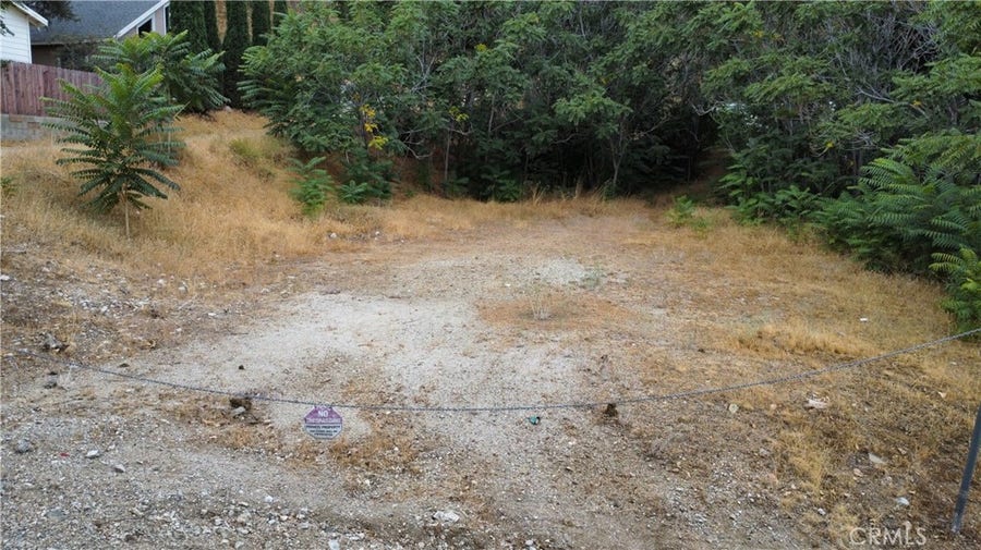 Property photo for 227 E End, Frazier Park, CA