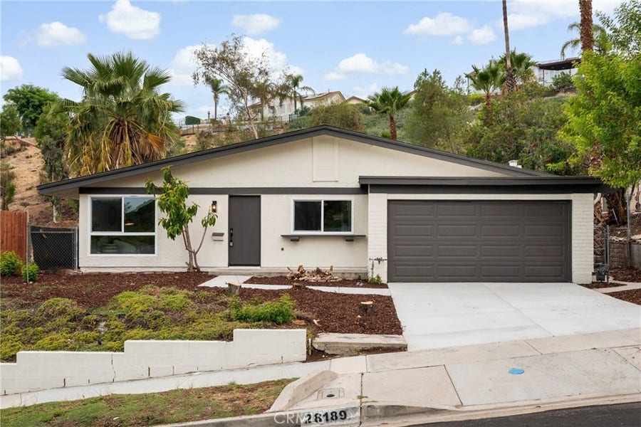 Property photo for 28189 Foxlane, Canyon Country, CA