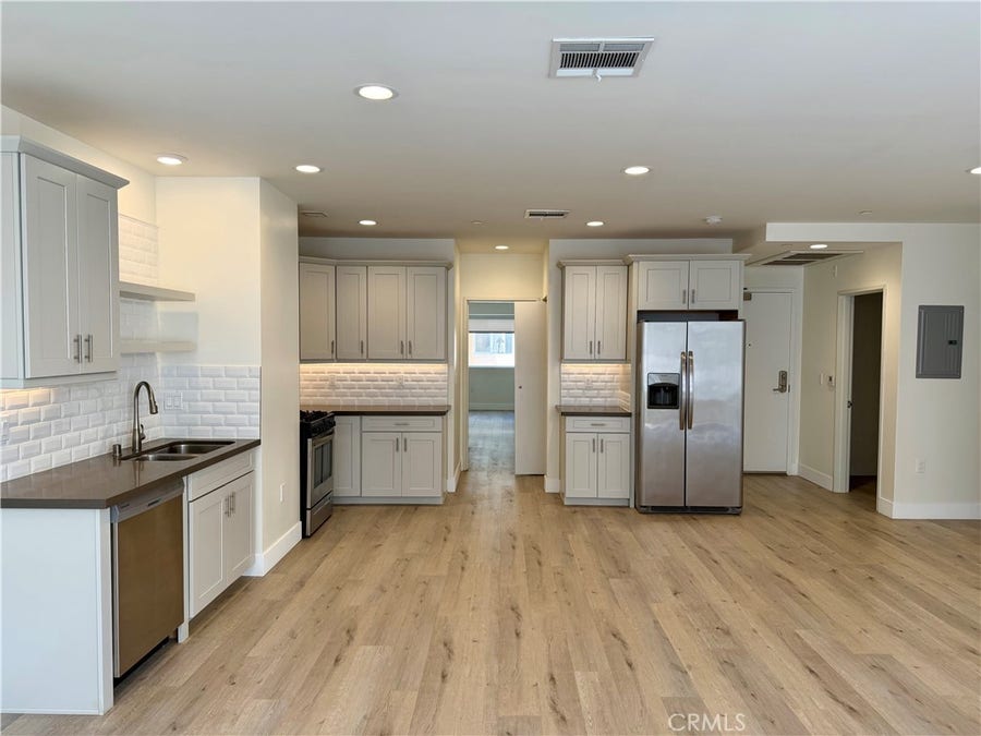 Property photo for 314 6th, #507, Los Angeles, CA