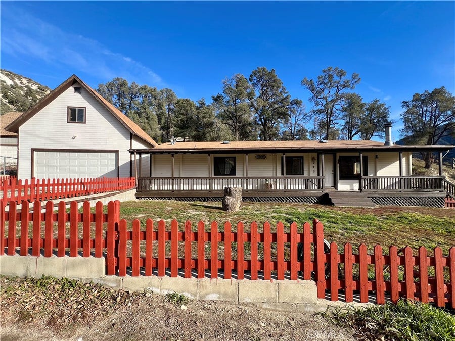 Property photo for 928 Elm, Frazier Park, CA