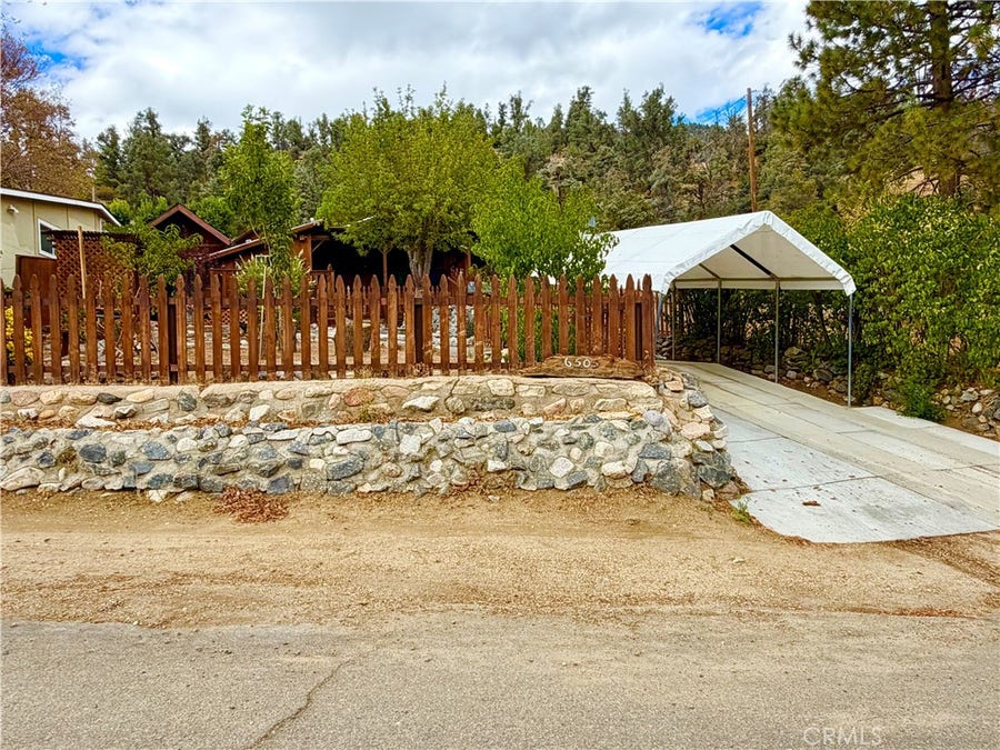 Property photo for 6505 Ivins, Frazier Park, CA