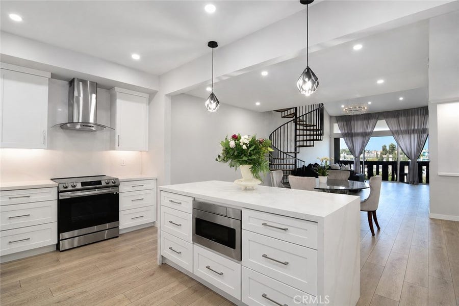 Property photo for 5216 Yarmouth Avenue, #307, Encino, CA