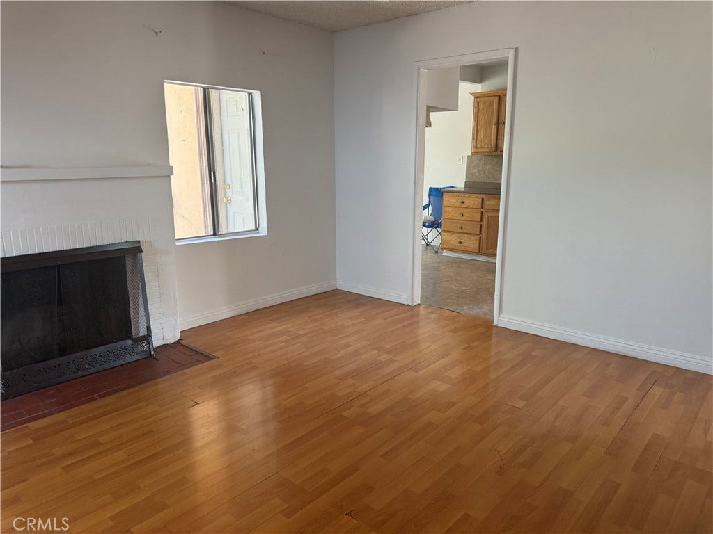 10004 San Fernando Road, Pacoima, CA 91331