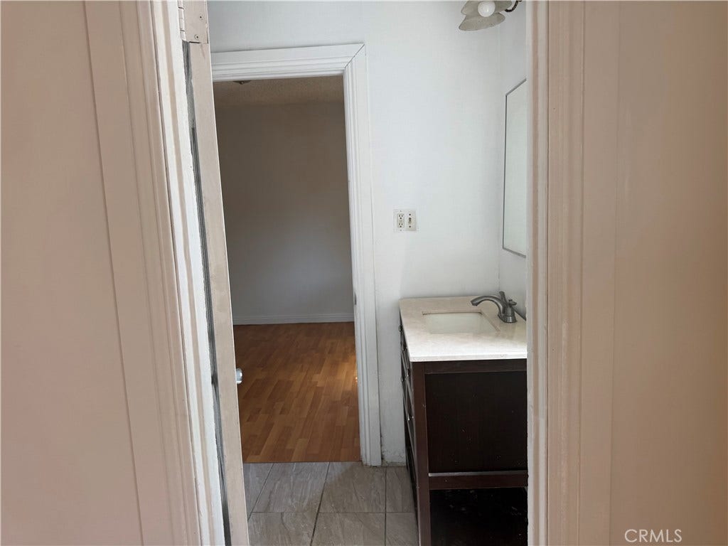 10004 San Fernando Road, Pacoima, CA 91331