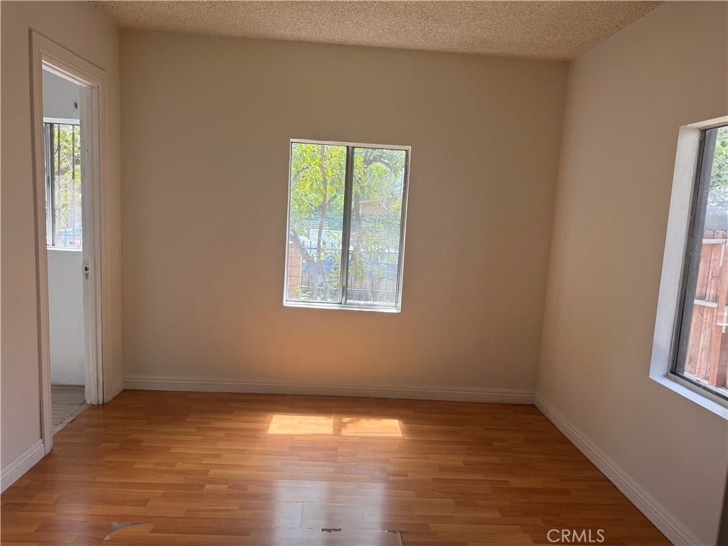 10004 San Fernando Road, Pacoima, CA 91331