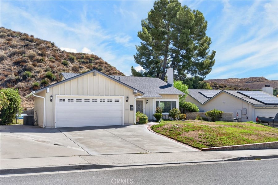 Property photo for 29716 Grandifloras, Canyon Country, CA