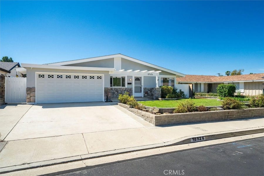 Property photo for 18926 Claycrest, Canyon Country, CA