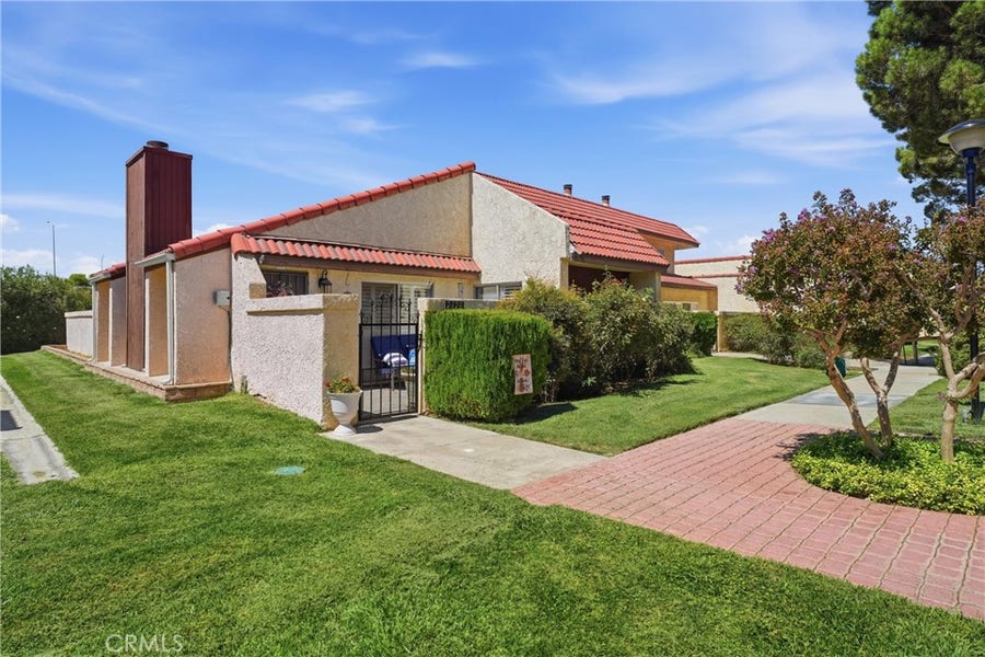 Property photo for 2124 El Domingo Circle, #13, Lancaster, CA