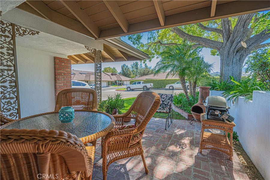 Property photo for 26811 Oak Branch Circle, Newhall, CA