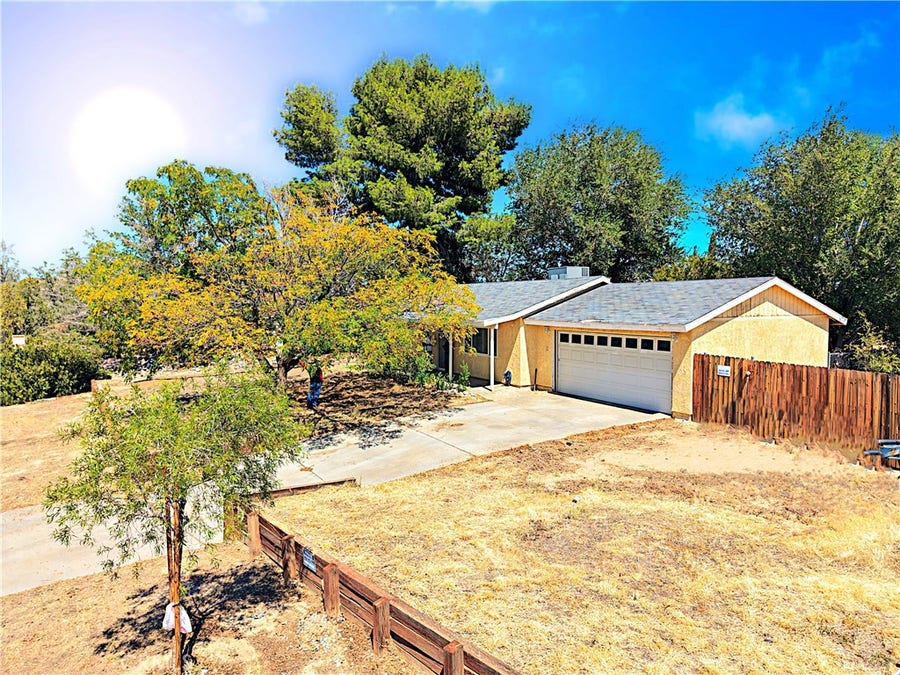 Property photo for 38510 159th E, Palmdale, CA
