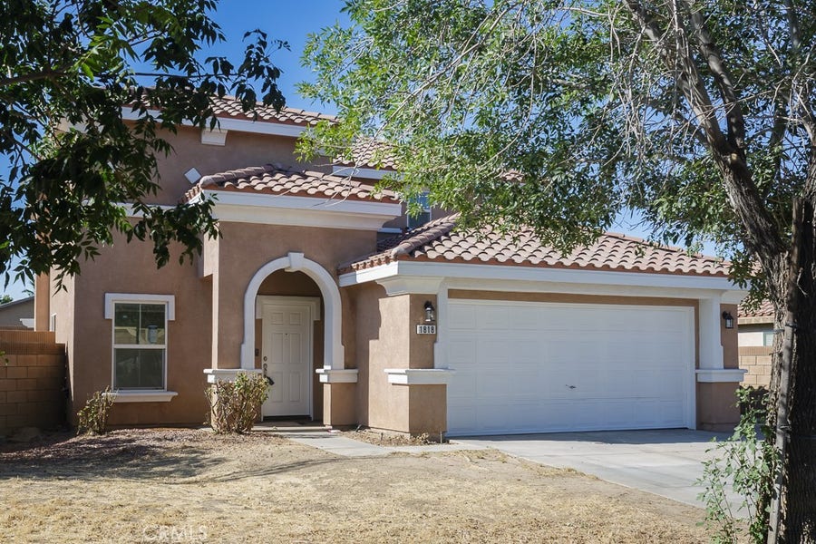 Property photo for 1818 Linda Vista Avenue, Lancaster, CA