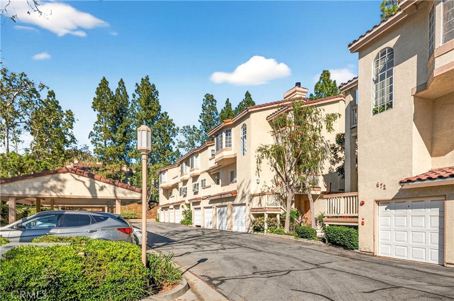 Property photo for 688 Indian Oak Lane, #102, Oak Park, CA
