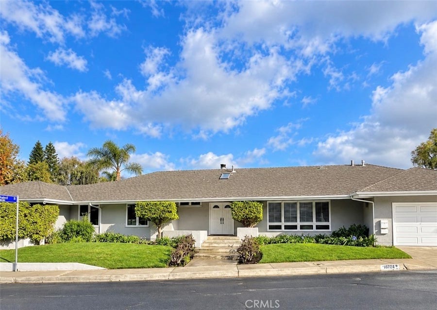 Property photo for 16972 Oak View Drive, Encino, CA