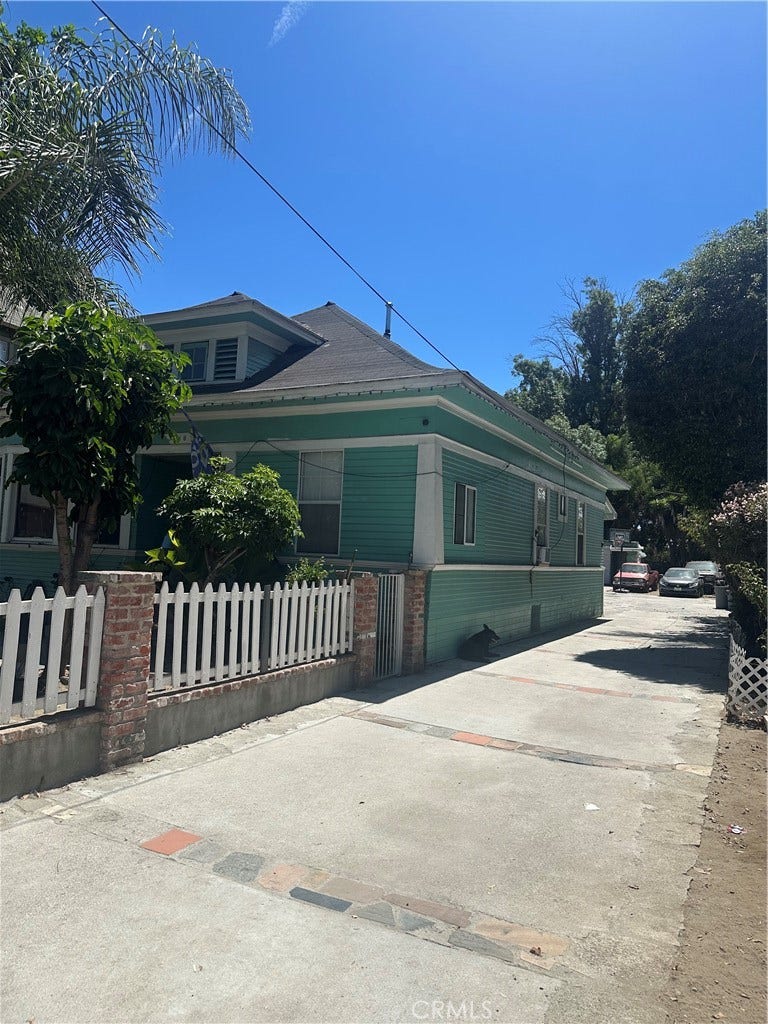 Property photo for 516 E 23rd, Los Angeles, CA