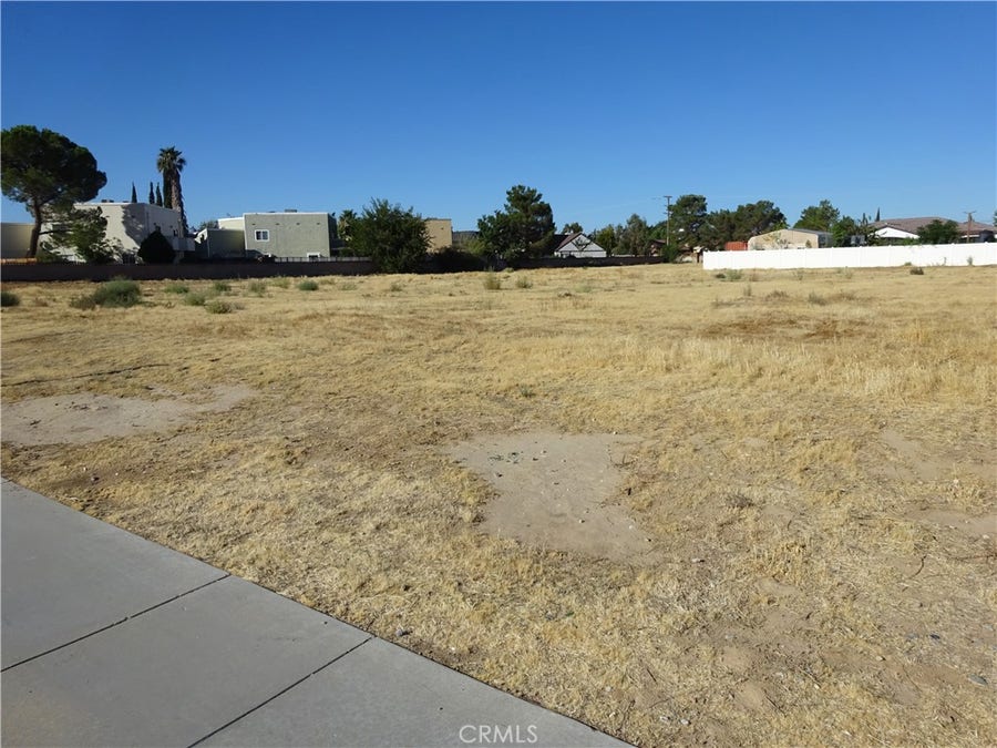 Property photo for 15 15th, Lancaster, CA
