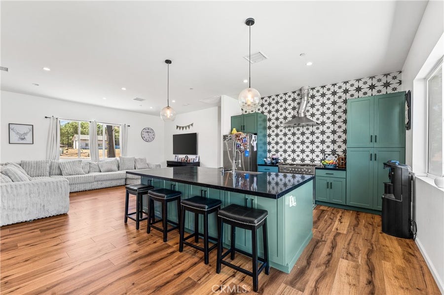 Property photo for 28301 Stallion Springs Dr, Stallion Springs, CA