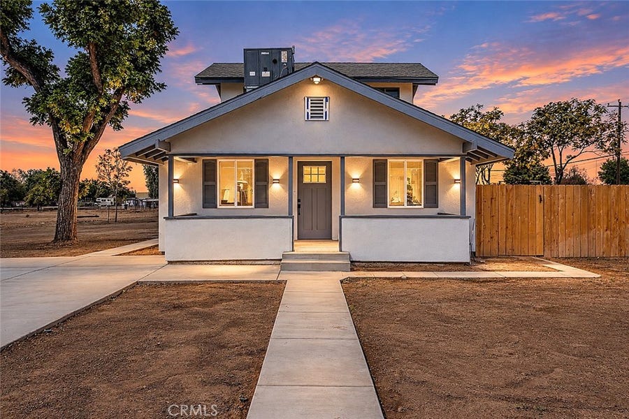 Property photo for 1700 Lotus Lane, Bakersfield, CA