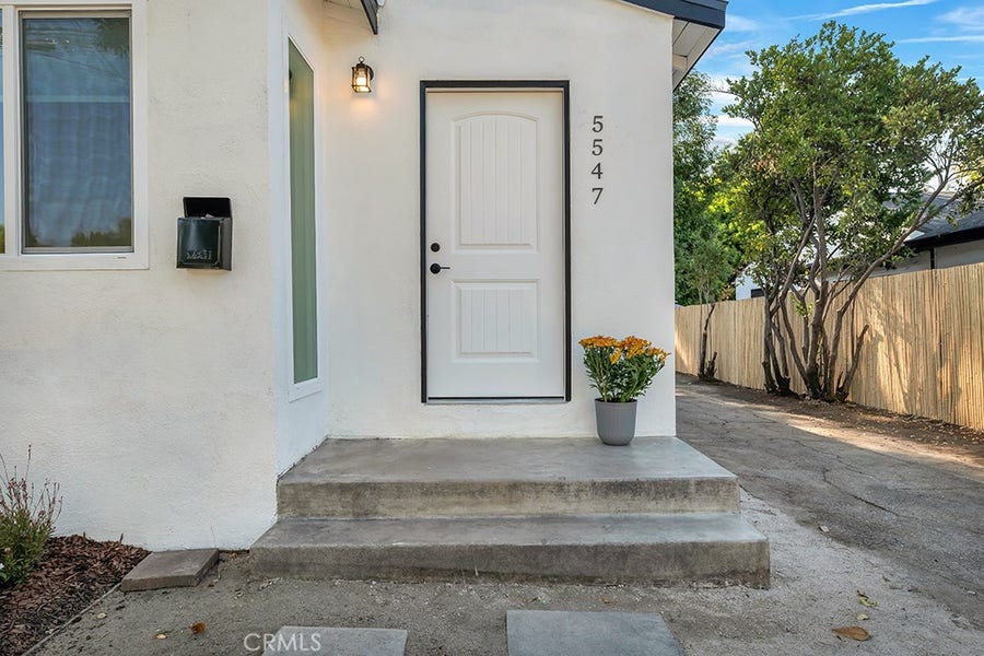 Property photo for 5547 Shoup, Woodland Hills, CA