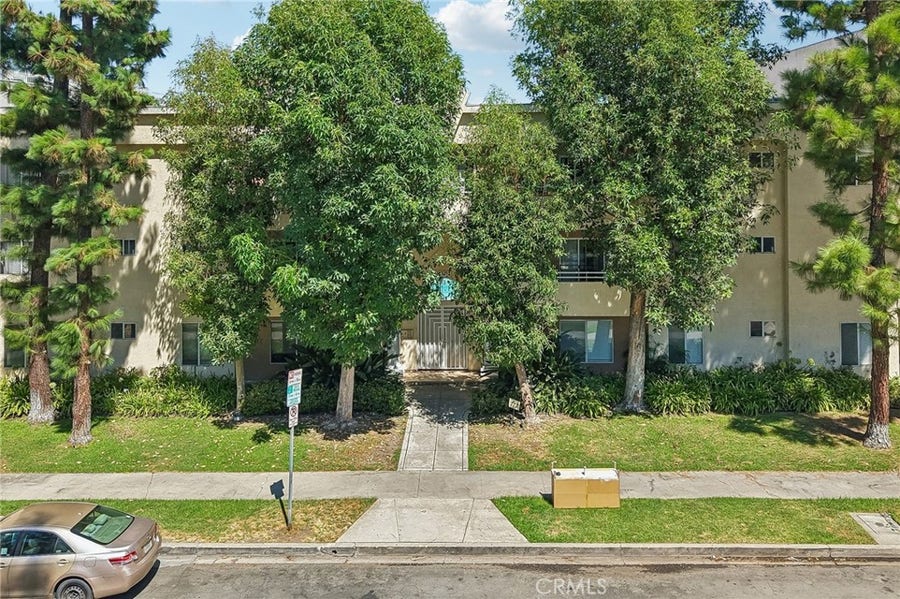 Property photo for 4358 Mammoth Avenue, #14, Sherman Oaks, CA